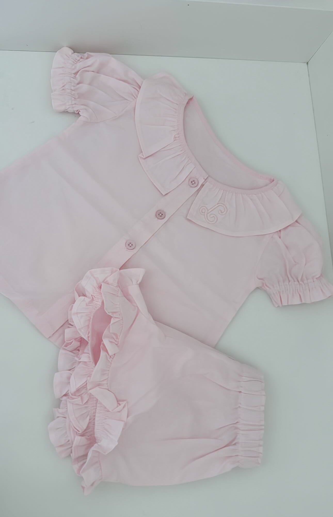 Frilly linen sets