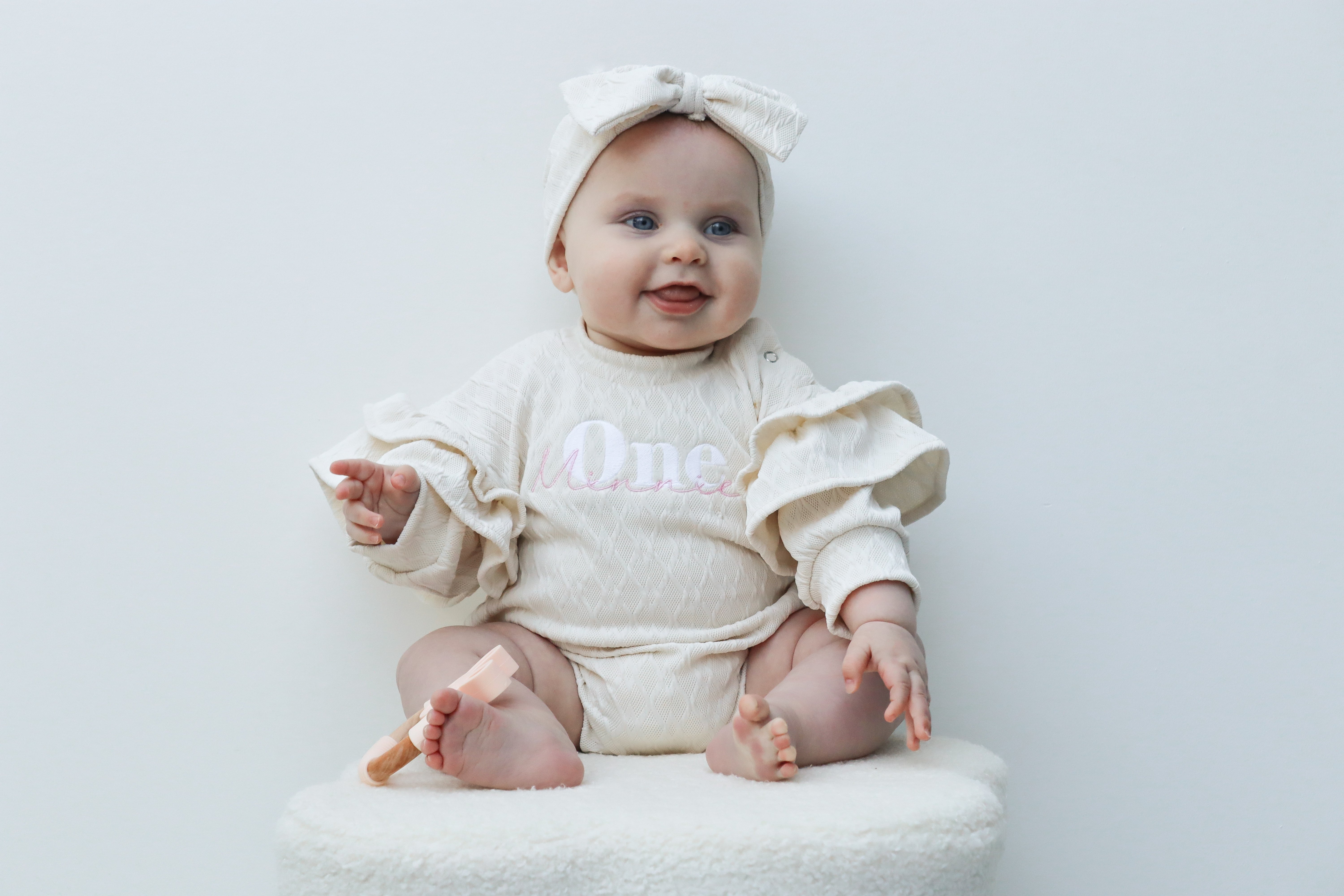 Frill sleeve romper and bow head band